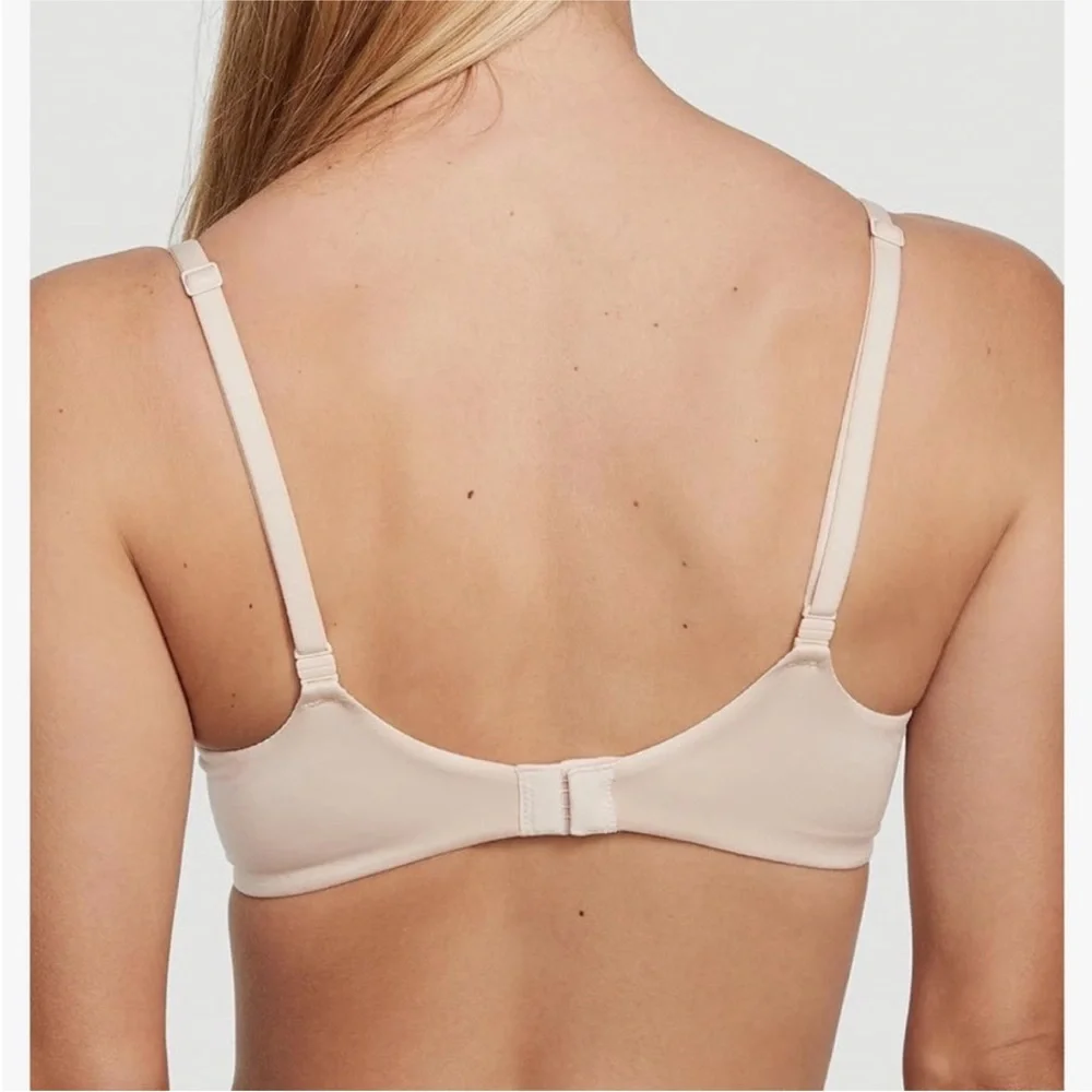 Victorias Secret smooth molded
